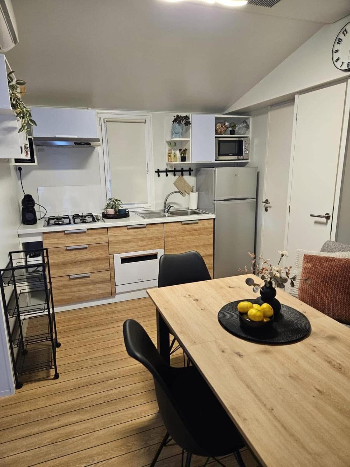Mobile Home Peponi Del Mar, Brand New Biograd Na Moru Luaran gambar